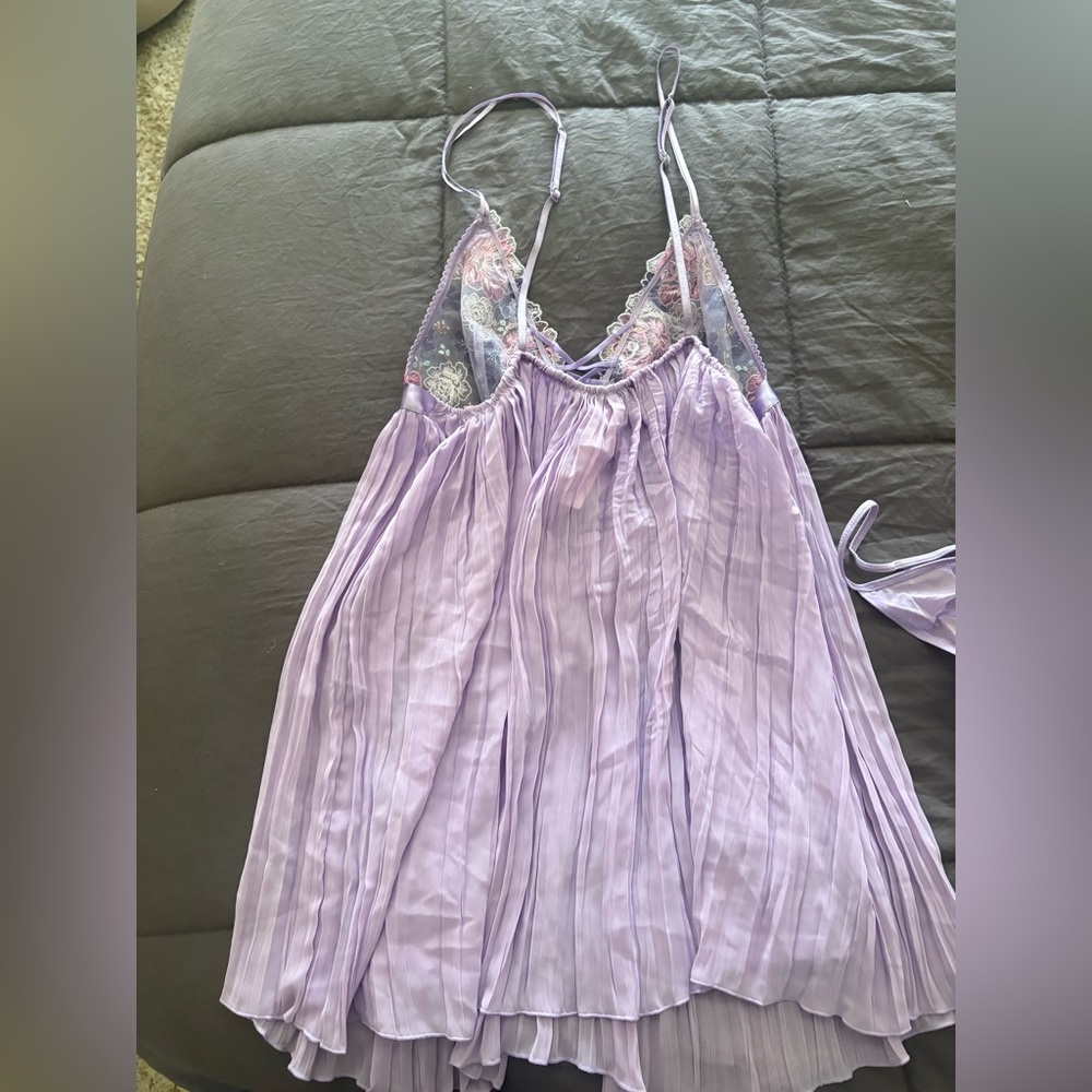 NWT Floral Lace Lavender Victoria’s Secret Lingerie - Picture 4 of 5